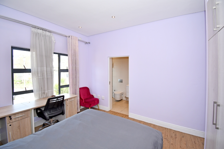 4 Bedroom Property for Sale in Waterfall Country Village Gauteng
