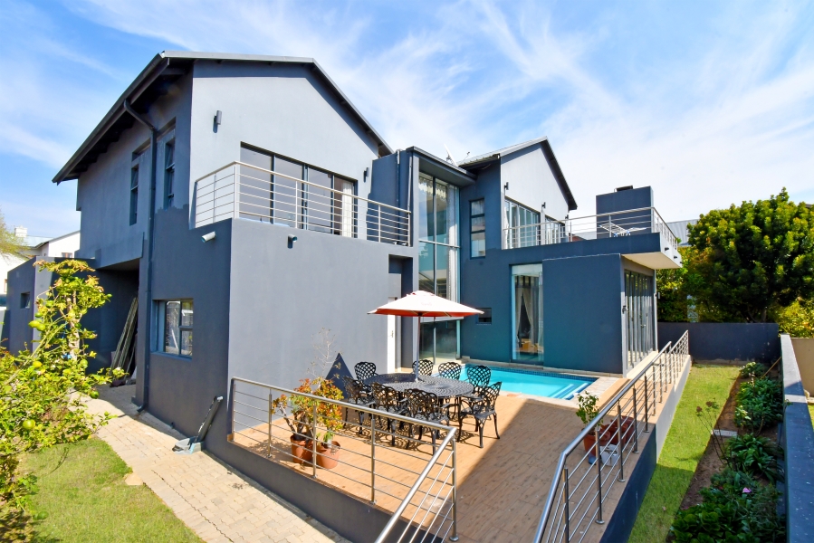 4 Bedroom Property for Sale in Waterfall Country Village Gauteng