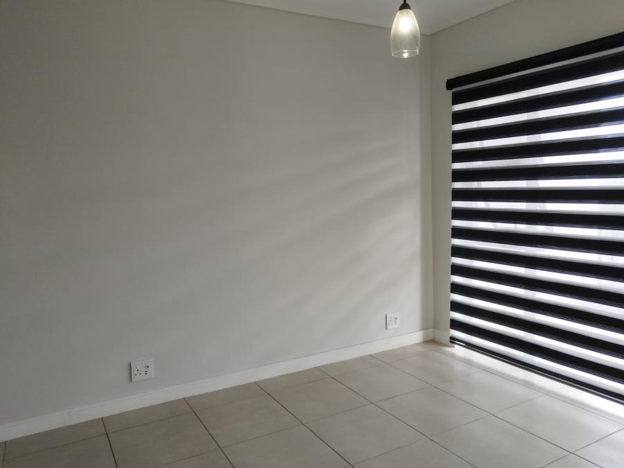 To Let 1 Bedroom Property for Rent in Mulbarton Gauteng
