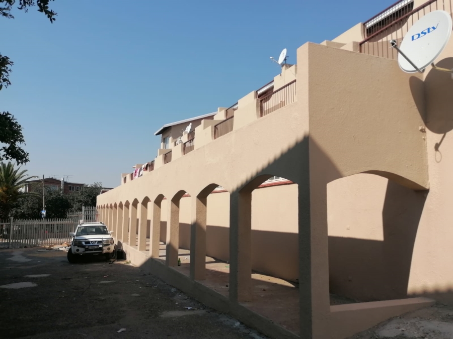 Commercial Property for Sale in Birchleigh Gauteng