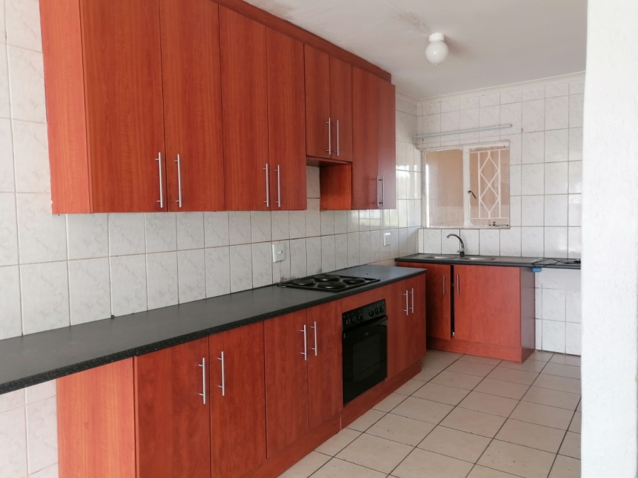 Commercial Property for Sale in Birchleigh Gauteng