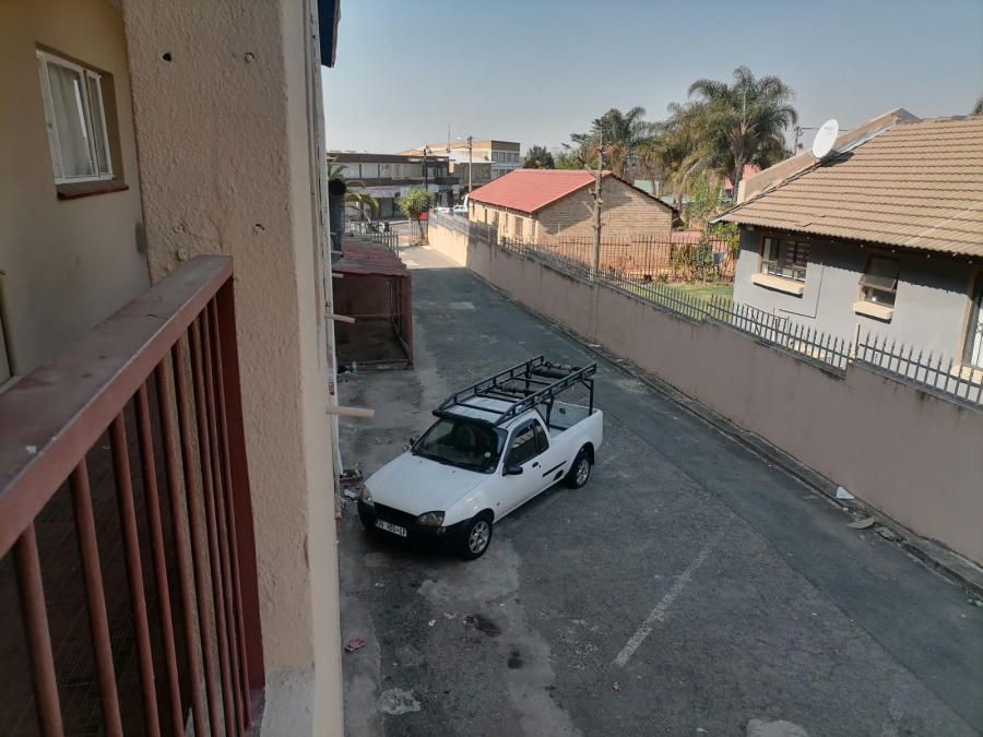 Commercial Property for Sale in Birchleigh Gauteng