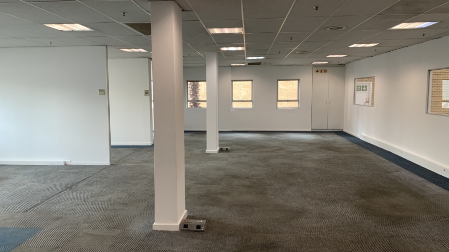 To Let Commercial Property for Rent in Longmeadow Gauteng