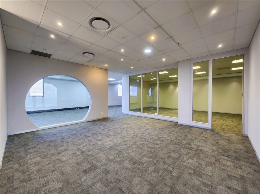 To Let Commercial Property for Rent in Magaliessig Gauteng