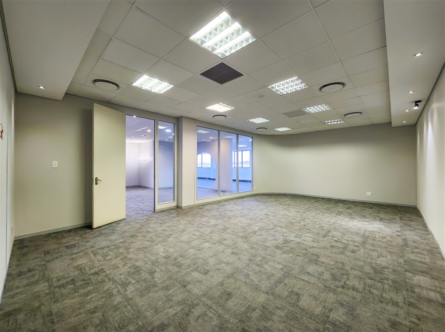 To Let Commercial Property for Rent in Magaliessig Gauteng