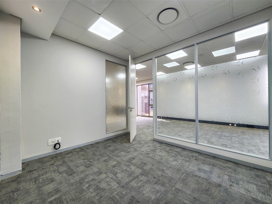 To Let Commercial Property for Rent in Magaliessig Gauteng