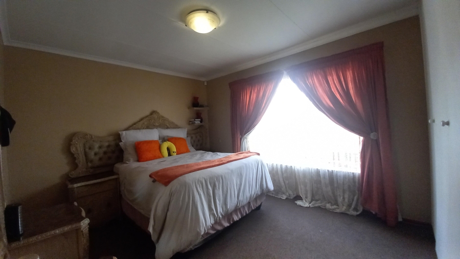 To Let 3 Bedroom Property for Rent in Florentia Gauteng