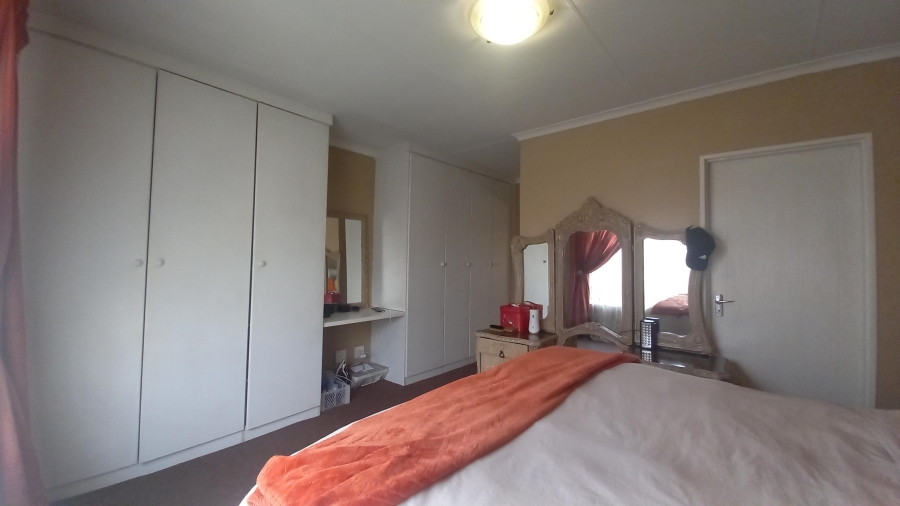 To Let 3 Bedroom Property for Rent in Florentia Gauteng