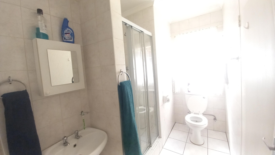 To Let 3 Bedroom Property for Rent in Florentia Gauteng