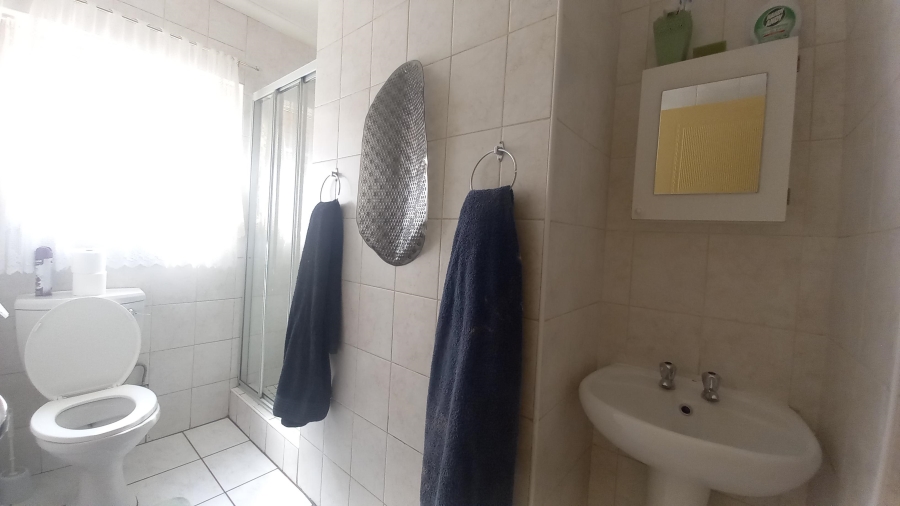 To Let 3 Bedroom Property for Rent in Florentia Gauteng