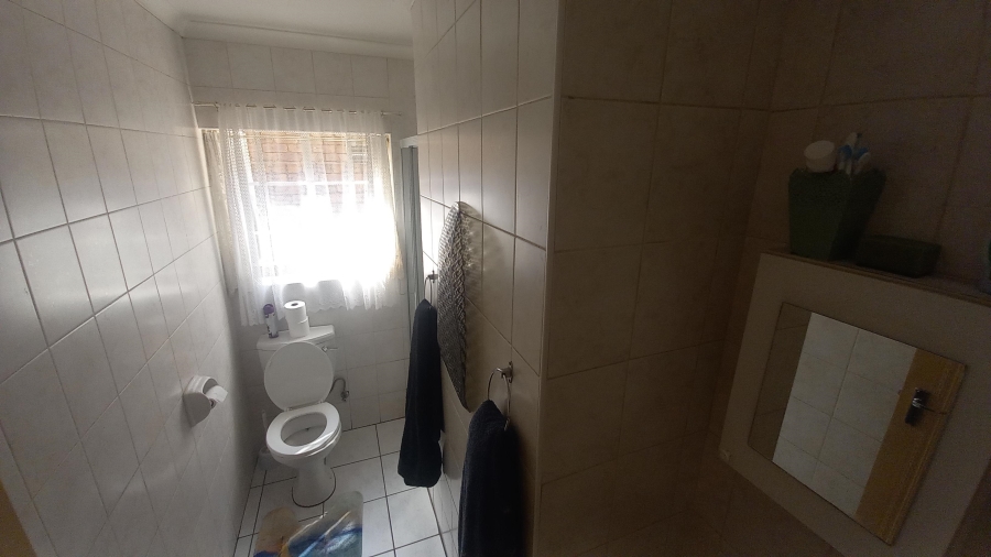 To Let 3 Bedroom Property for Rent in Florentia Gauteng