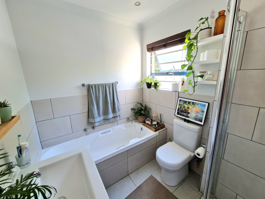 2 Bedroom Property for Sale in Parkmore Gauteng