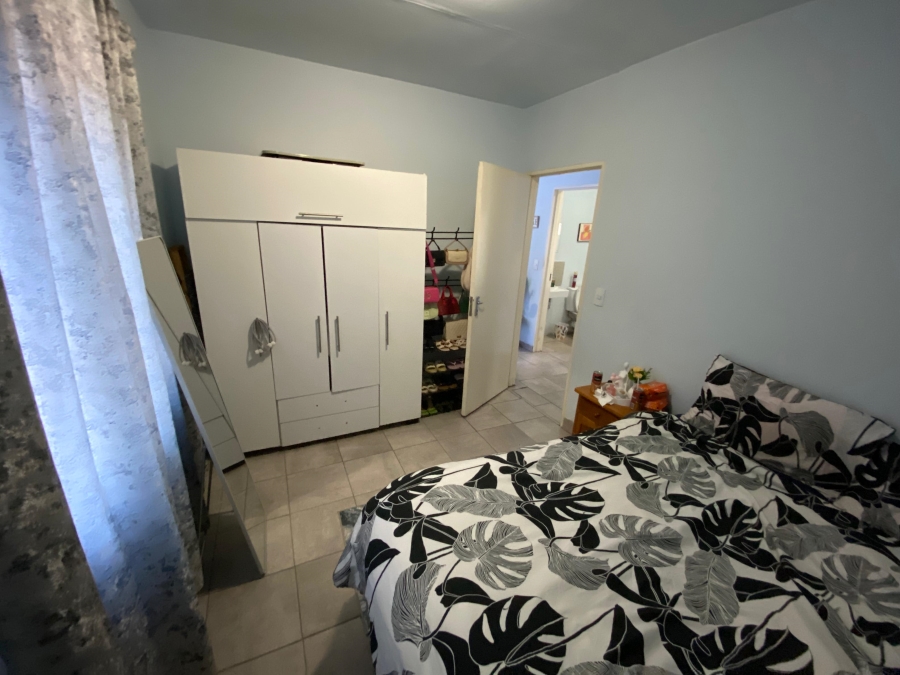 To Let 2 Bedroom Property for Rent in South Hills Gauteng