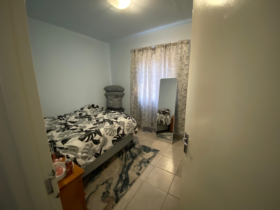 To Let 2 Bedroom Property for Rent in South Hills Gauteng