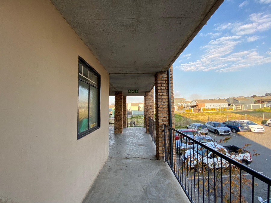 To Let 2 Bedroom Property for Rent in South Hills Gauteng