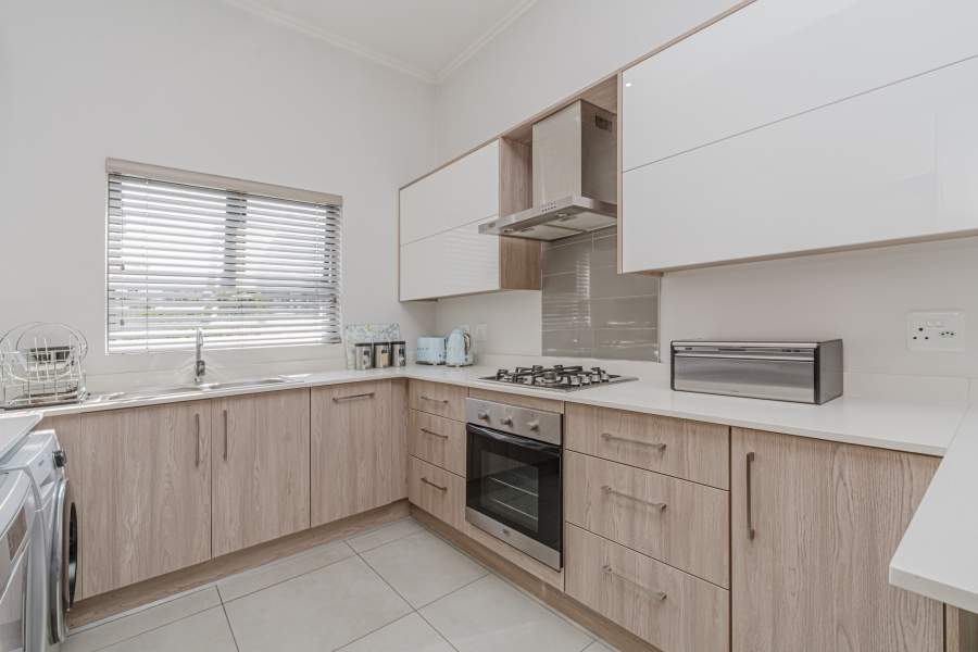 2 Bedroom Property for Sale in Broadacres Gauteng
