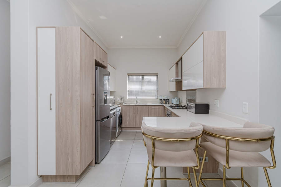 2 Bedroom Property for Sale in Broadacres Gauteng