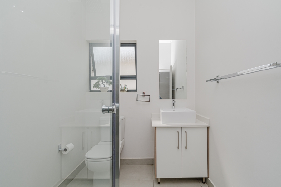 2 Bedroom Property for Sale in Broadacres Gauteng