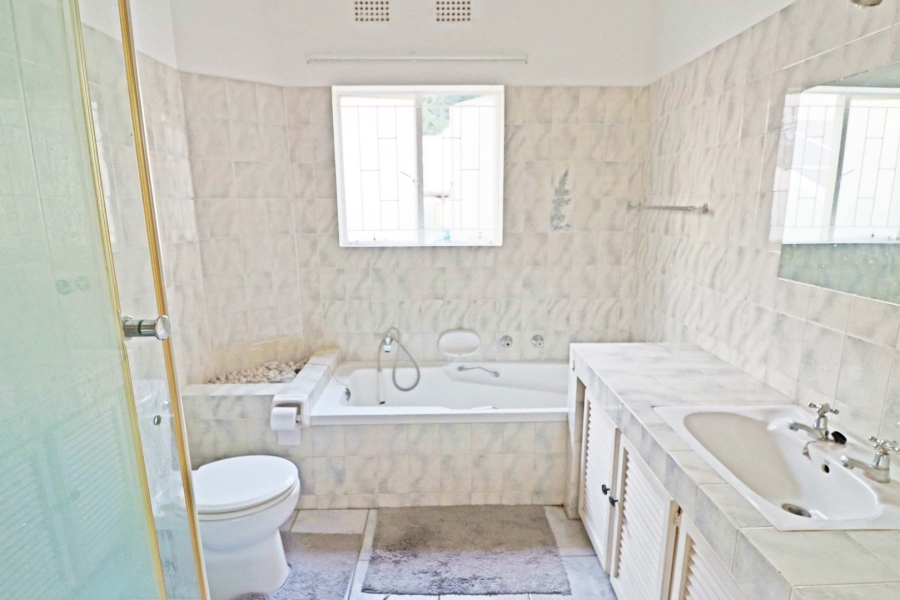 To Let 3 Bedroom Property for Rent in Bryanston Gauteng