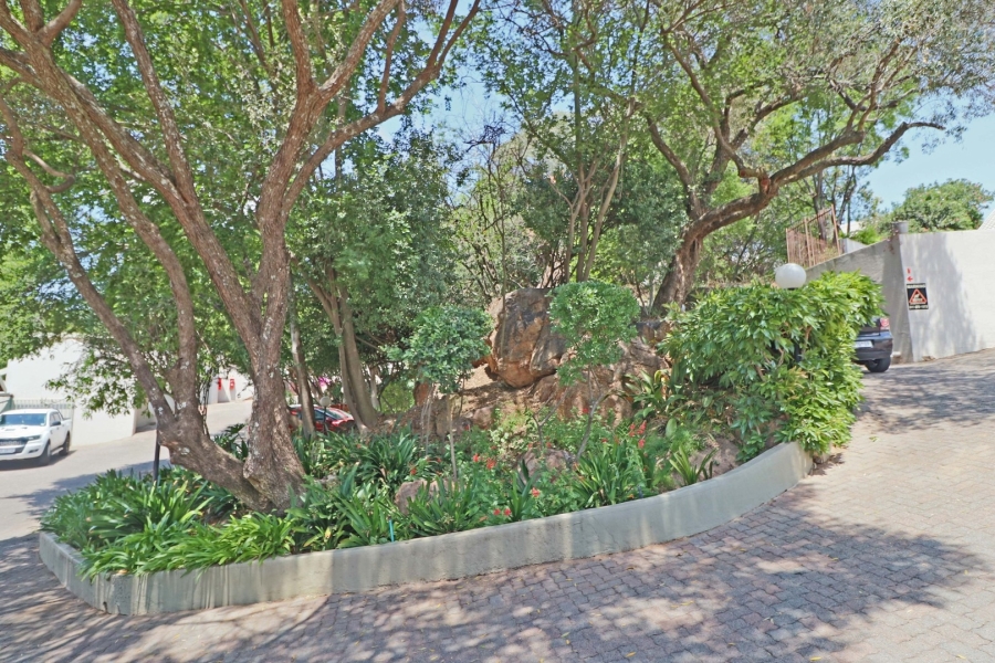 To Let 3 Bedroom Property for Rent in Bryanston Gauteng
