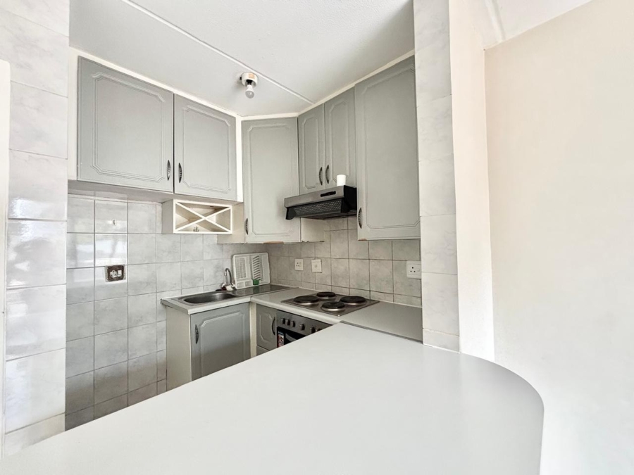To Let 1 Bedroom Property for Rent in Sandown Gauteng