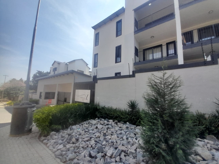 To Let 2 Bedroom Property for Rent in Bryanston Gauteng