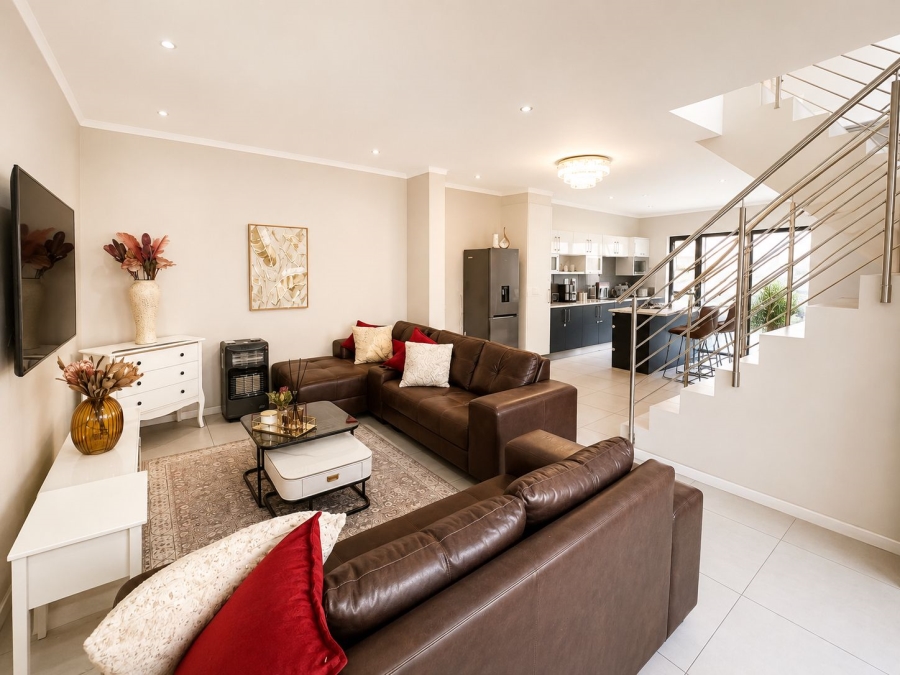 3 Bedroom Property for Sale in Equestria Gauteng
