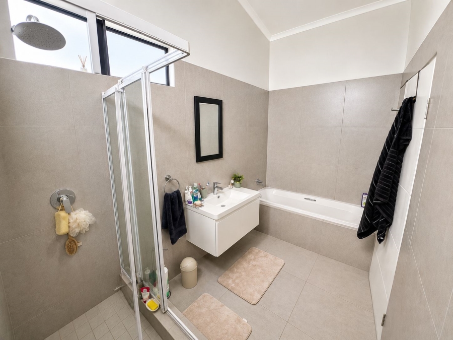 3 Bedroom Property for Sale in Equestria Gauteng