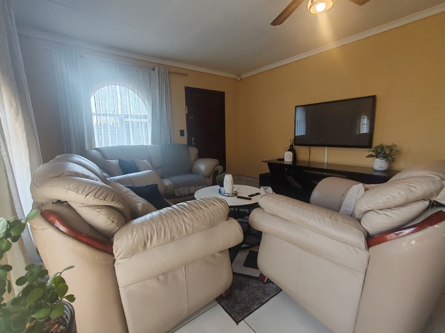 3 Bedroom Property for Sale in Bakerton Gauteng
