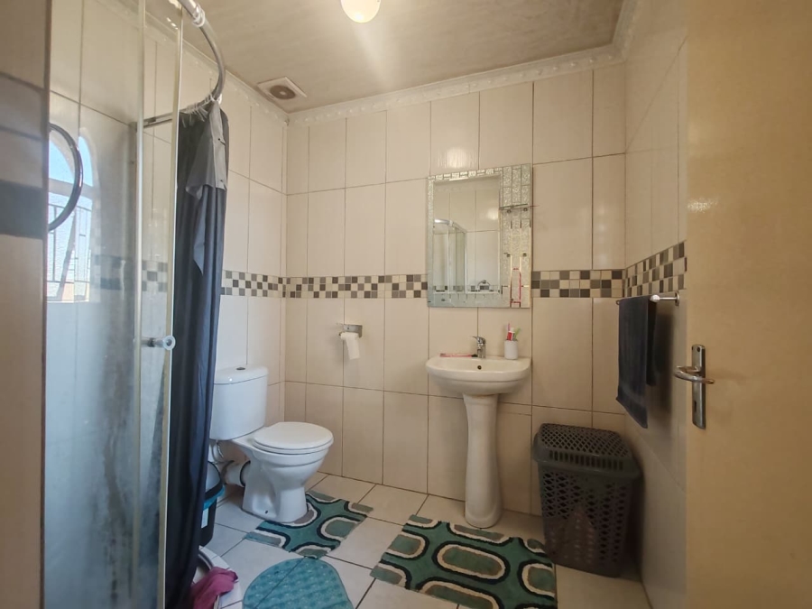3 Bedroom Property for Sale in Bakerton Gauteng