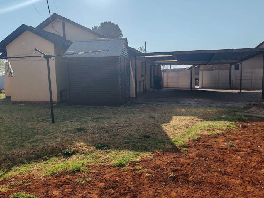 3 Bedroom Property for Sale in Bakerton Gauteng