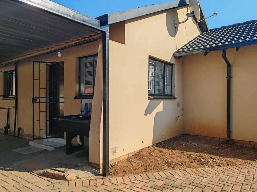 3 Bedroom Property for Sale in Bakerton Gauteng