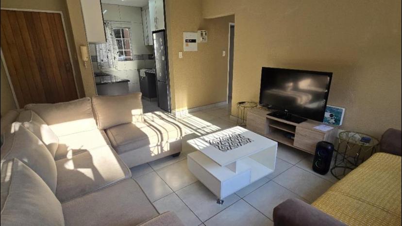 2 Bedroom Property for Sale in Goedeburg Gauteng