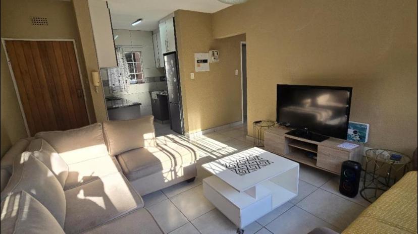 2 Bedroom Property for Sale in Goedeburg Gauteng