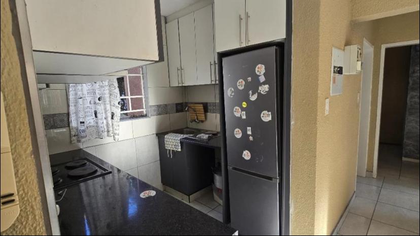 2 Bedroom Property for Sale in Goedeburg Gauteng