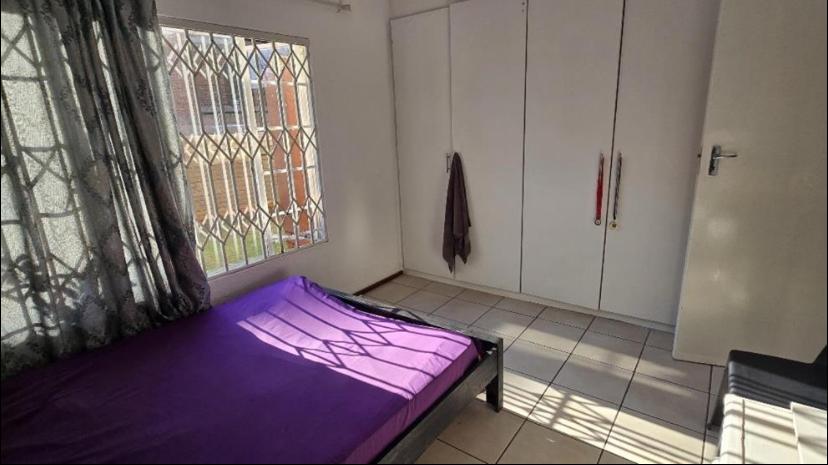 2 Bedroom Property for Sale in Goedeburg Gauteng