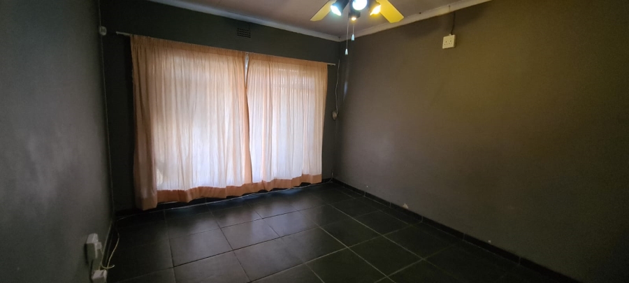 To Let 4 Bedroom Property for Rent in Modder East Gauteng