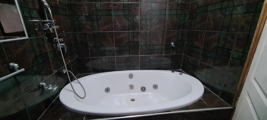 To Let 4 Bedroom Property for Rent in Modder East Gauteng