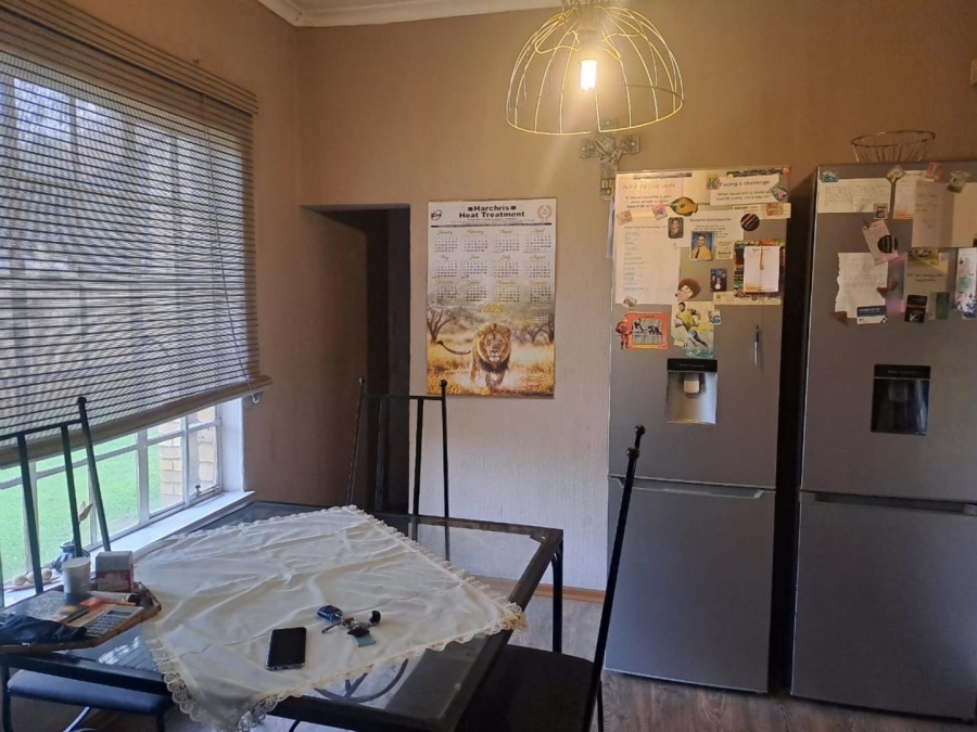 5 Bedroom Property for Sale in Dalpark Gauteng