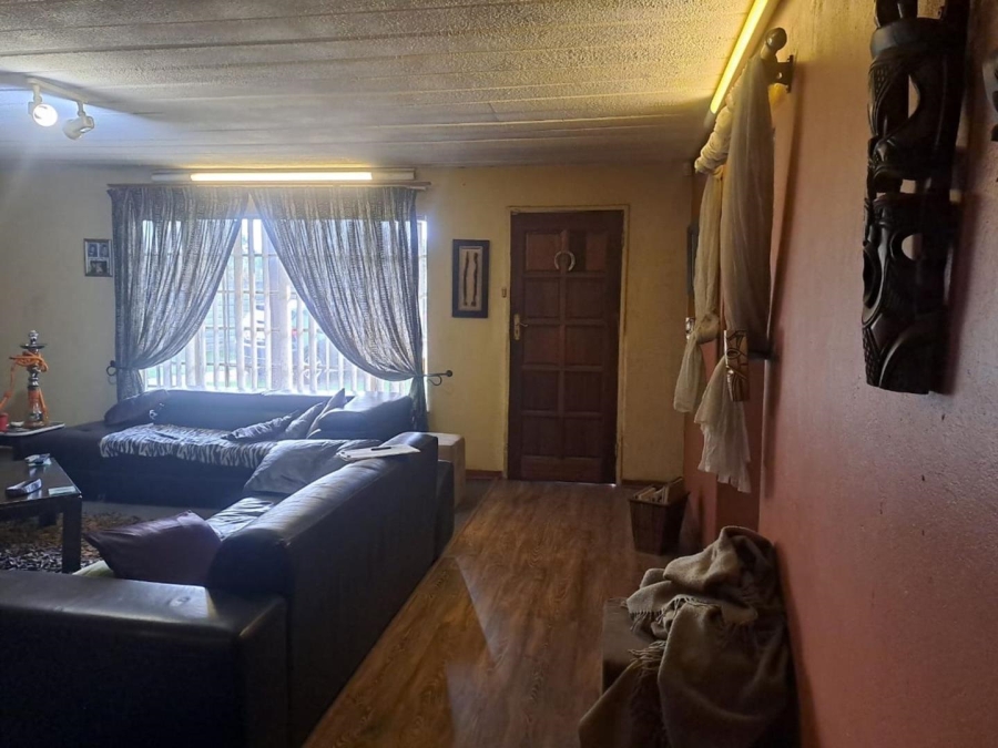 5 Bedroom Property for Sale in Dalpark Gauteng
