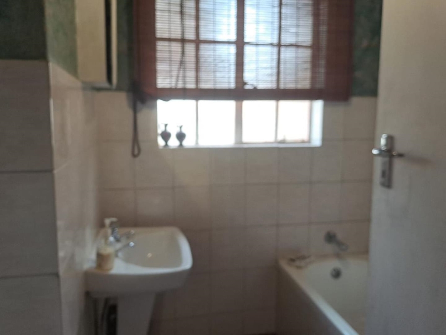 5 Bedroom Property for Sale in Dalpark Gauteng