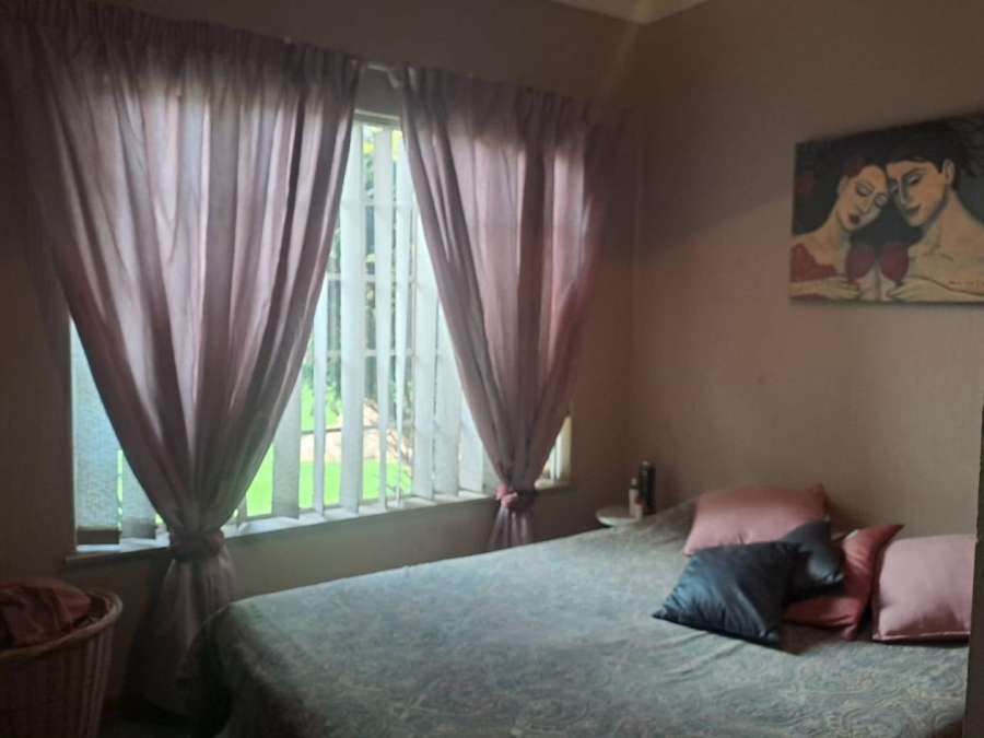 5 Bedroom Property for Sale in Dalpark Gauteng