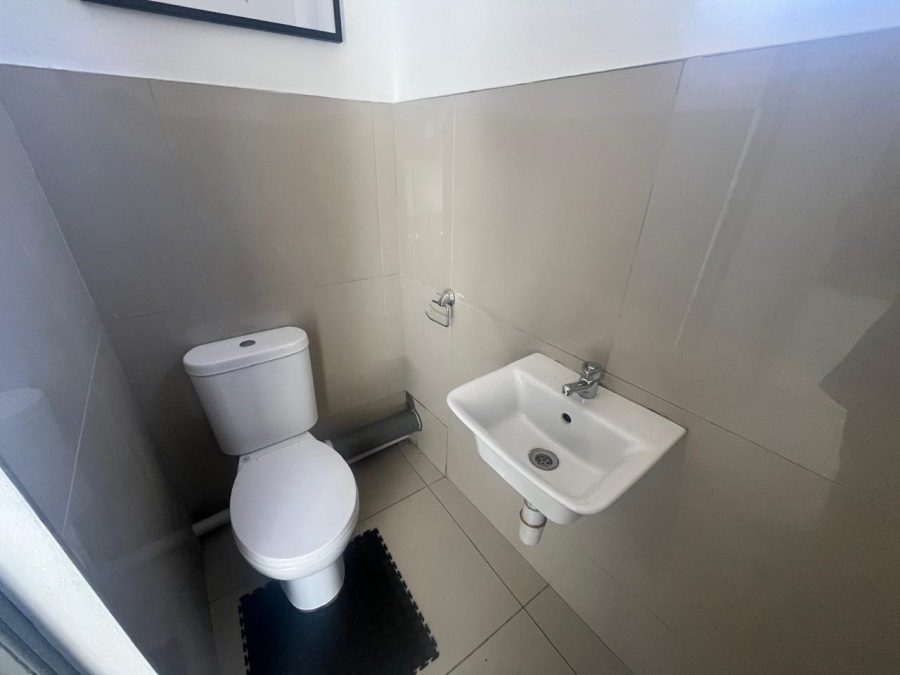 To Let Commercial Property for Rent in Linksfield Gauteng
