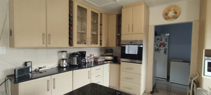 3 Bedroom Property for Sale in Bekkersdal Gauteng