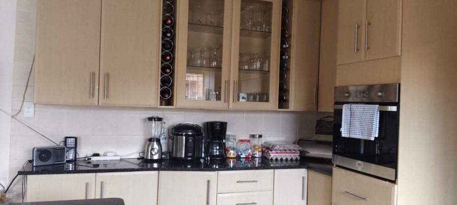3 Bedroom Property for Sale in Bekkersdal Gauteng