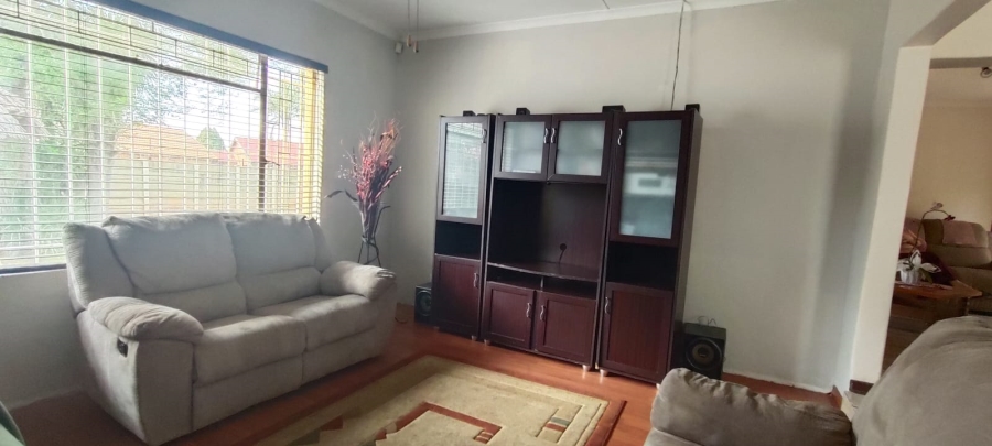 3 Bedroom Property for Sale in Bekkersdal Gauteng