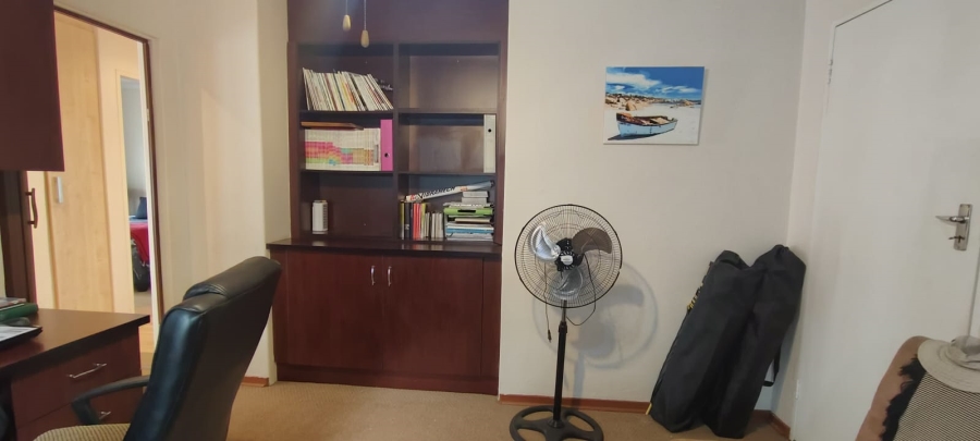 3 Bedroom Property for Sale in Bekkersdal Gauteng