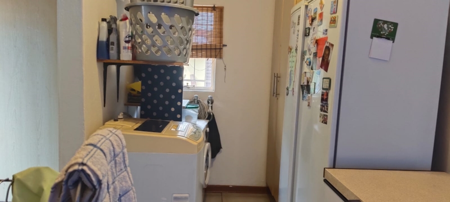 3 Bedroom Property for Sale in Bekkersdal Gauteng