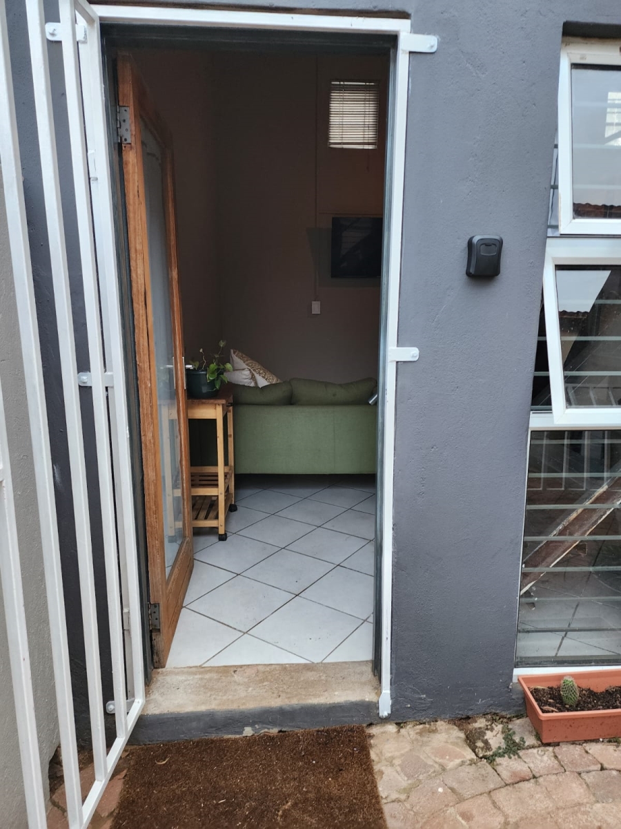 To Let 1 Bedroom Property for Rent in Villieria Gauteng