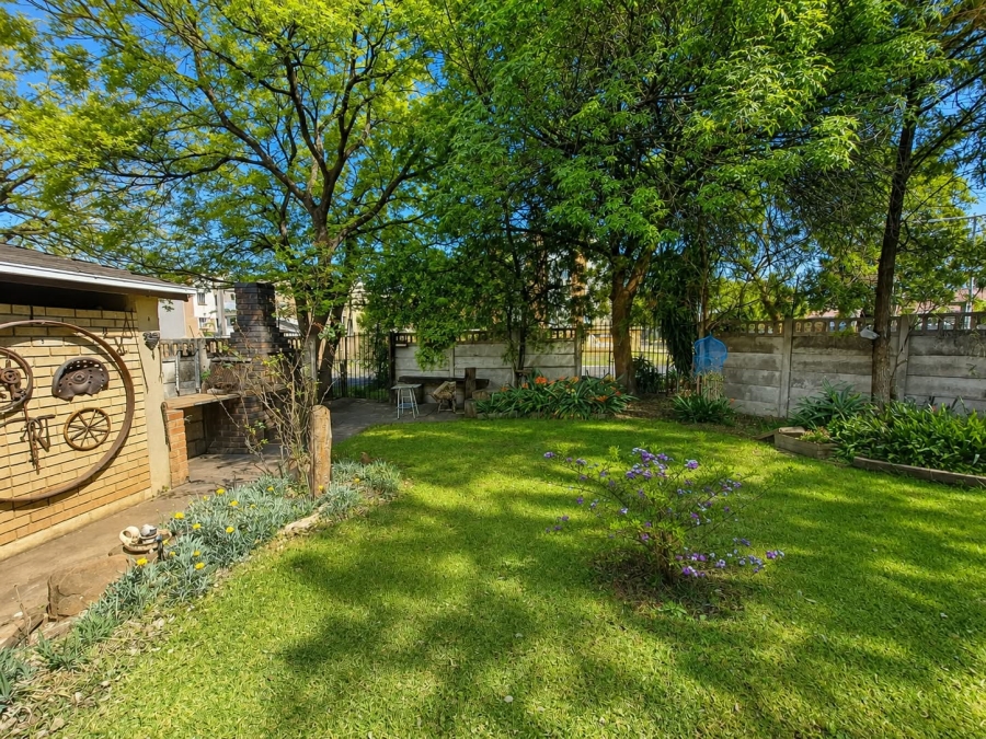 4 Bedroom Property for Sale in Moregloed Gauteng